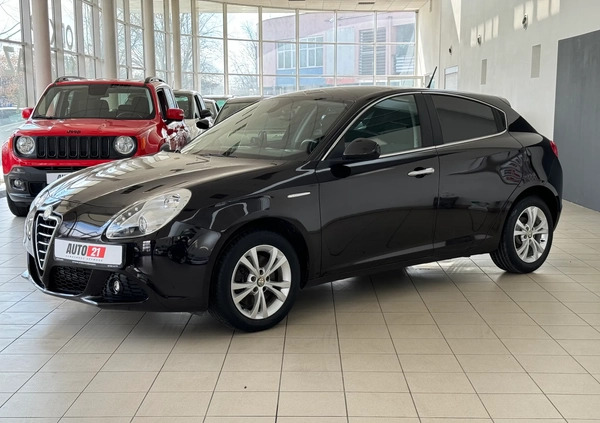 Alfa Romeo Giulietta cena 39000 przebieg: 97600, rok produkcji 2012 z Mrągowo małe 631